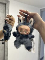 عروسک لبوبو